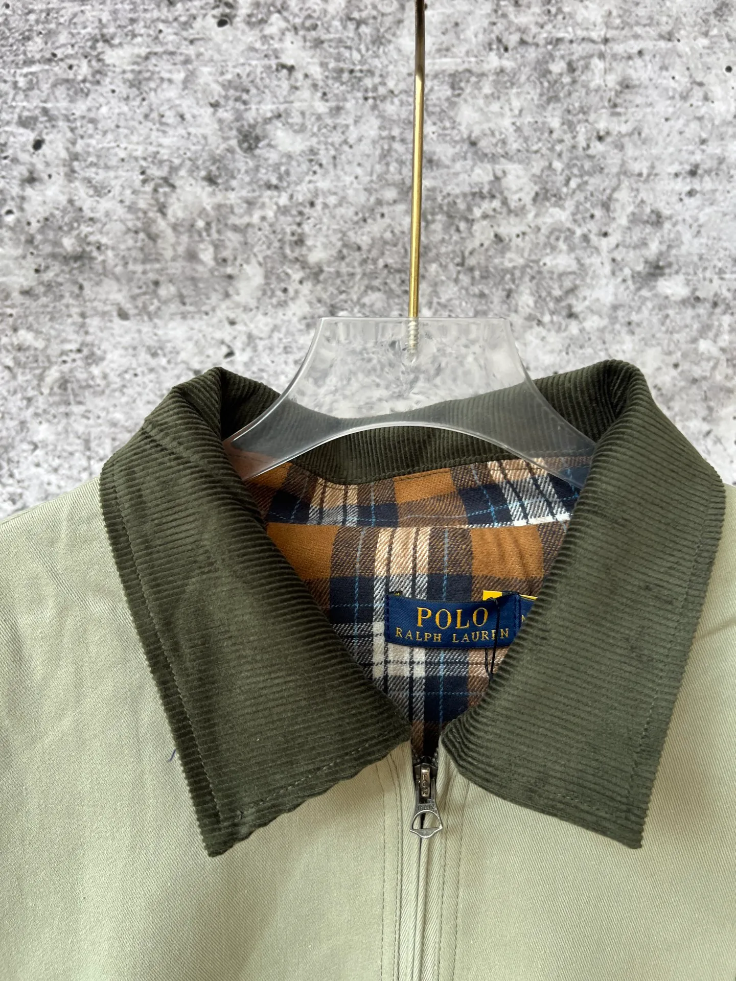 P310 Ralph Lauren women's autumn short wide jacket, short wide version with loose bust, elongated upper body effect, lining with plaid fabric, corduroy contrast collar added to the collar to make it more personalized, imported embroidered pony logo, fine workmanship and customized hardware accessories